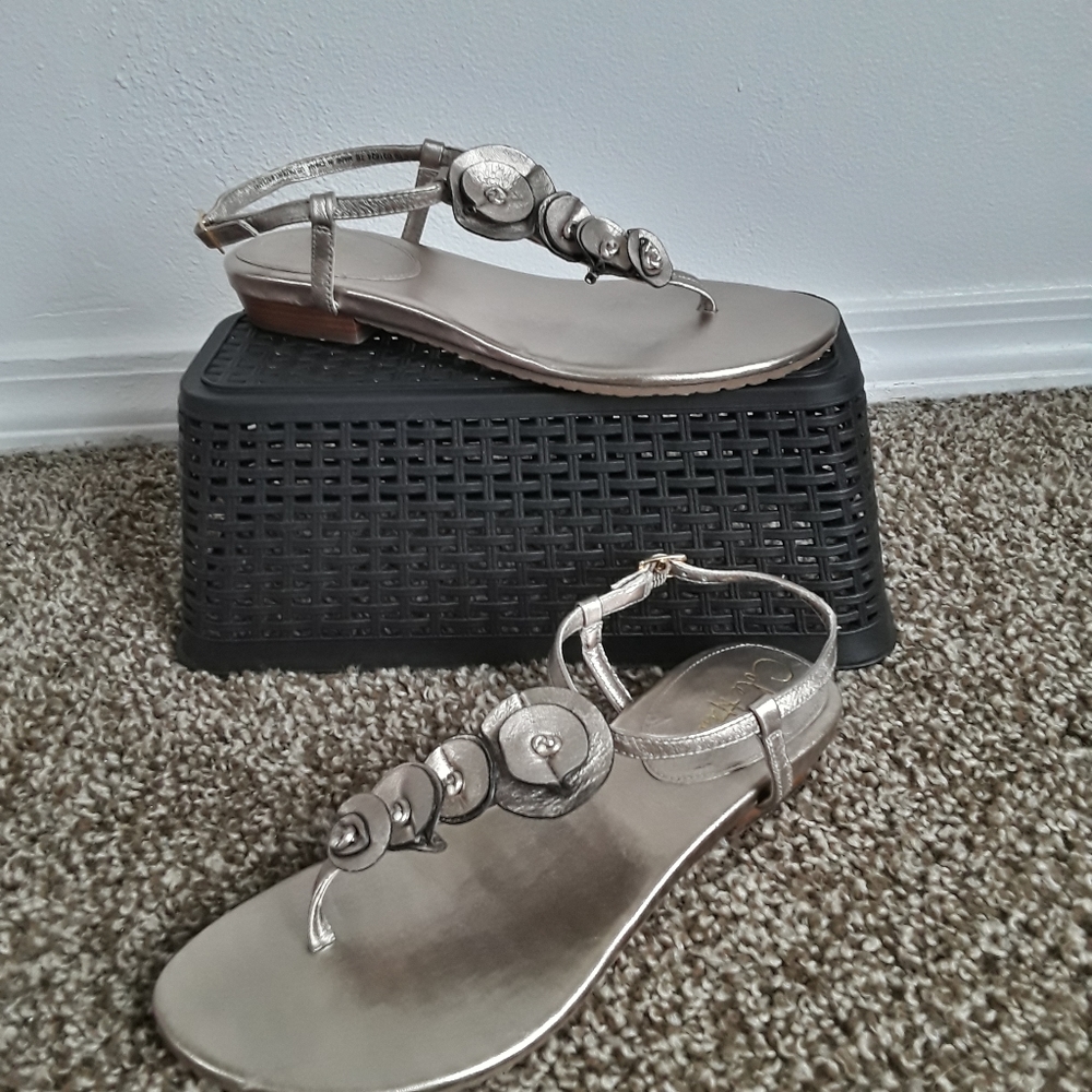Cole Haan Nike Air Silver Floral T Strap Sandals